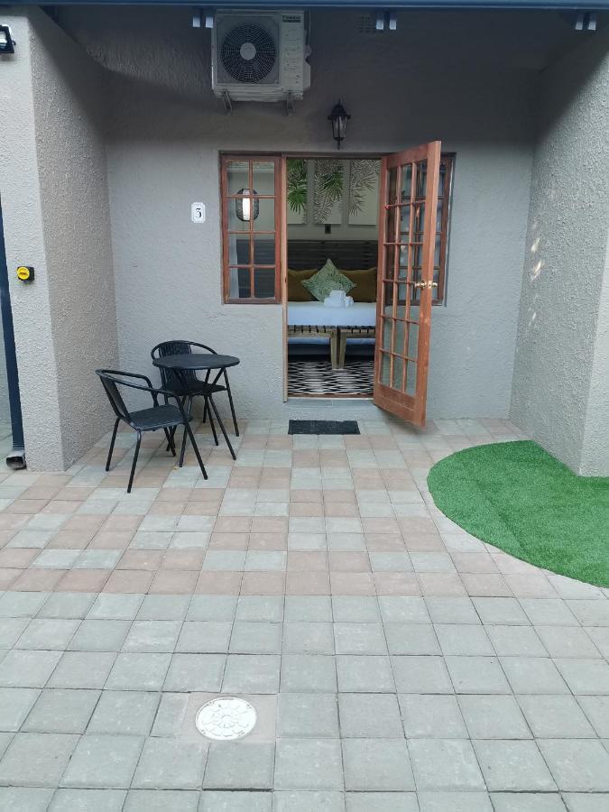 Guest Suites On Connor Bloemfontein Exterior photo